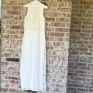 Dressbarn Cream Lace Sleeveless Maxi Dress
